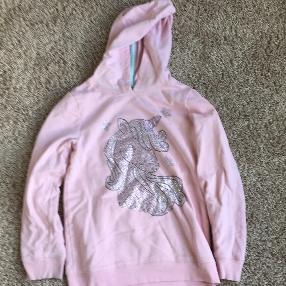 sweatshirt
